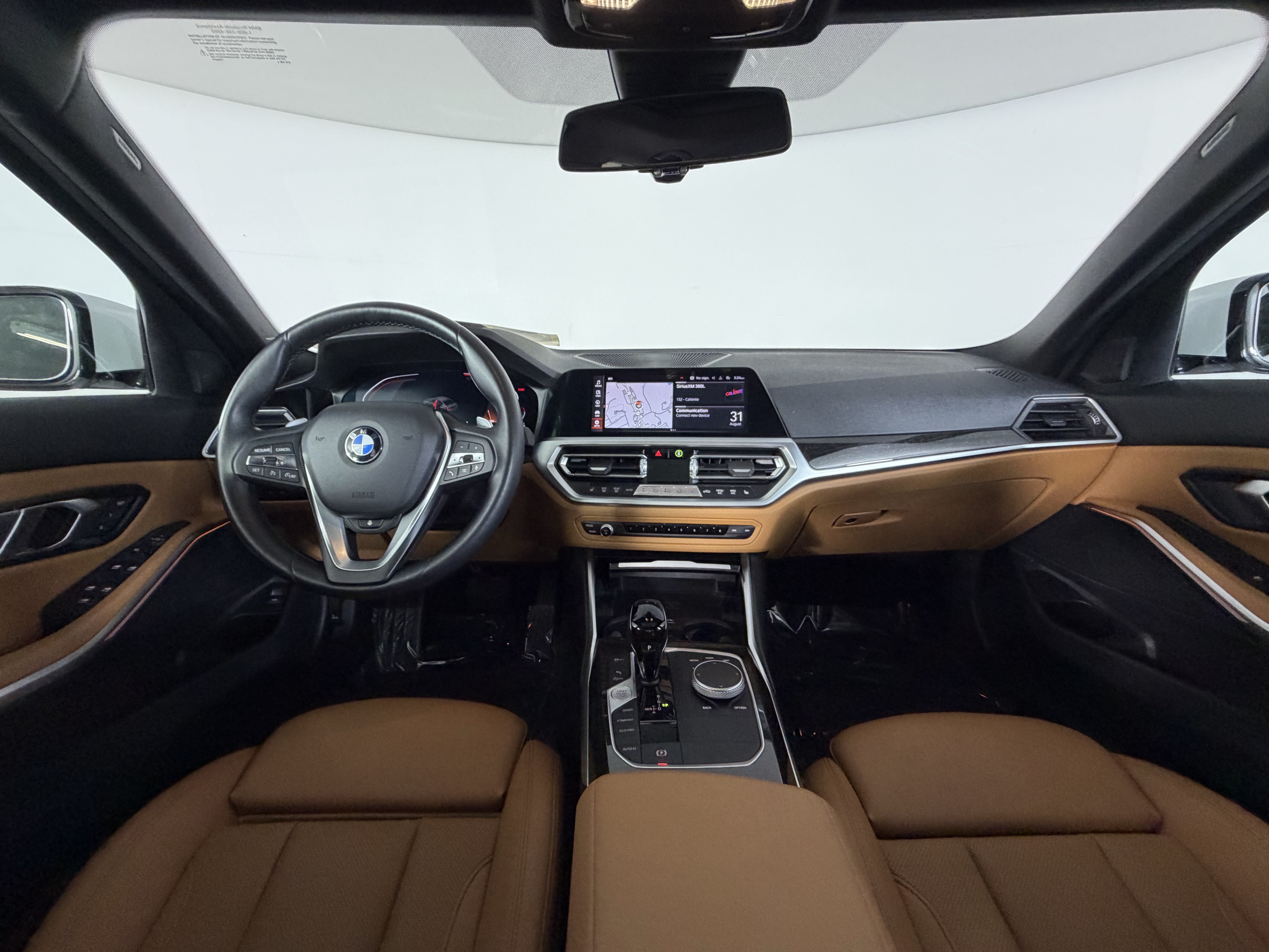 Certified 2022 BMW 330i xDrive Sedan w/ Premium Package 2 AWD/4WD image 17