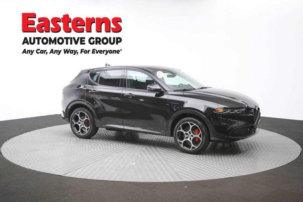 Used 2024 Alfa Romeo Tonale Veloce w/ Active Assist Package image 45