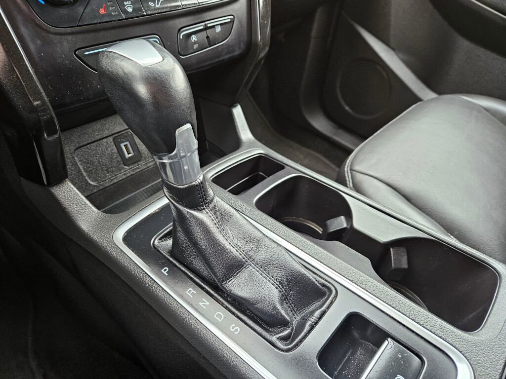 Used 2017 Ford Escape Titanium image 25