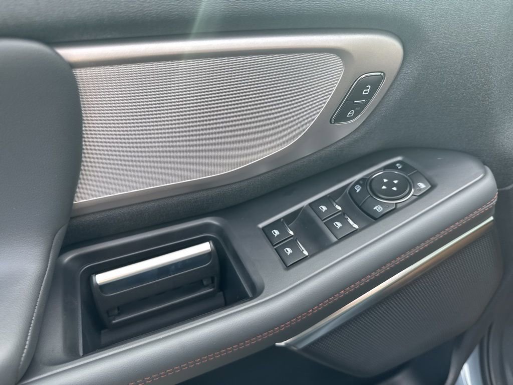 New 2025 Ford Expedition Active AWD/4WD image 20