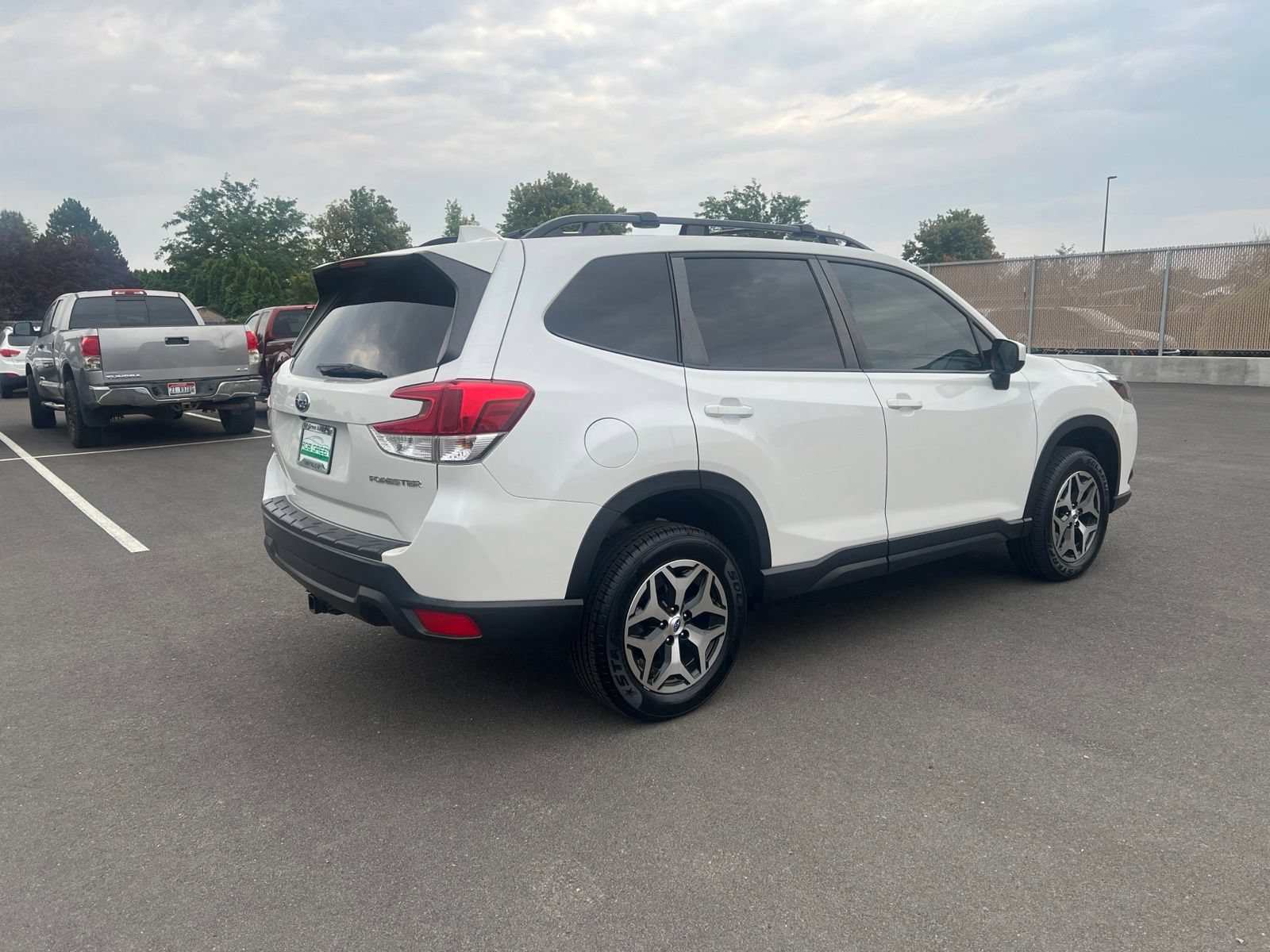 Used 2022 Subaru Forester Premium AWD/4WD image 3