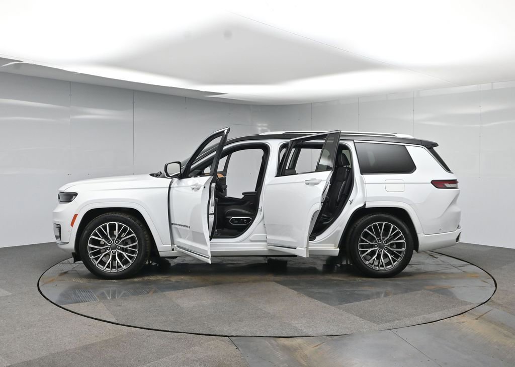 Used 2022 Jeep Grand Cherokee L Summit AWD/4WD image 55