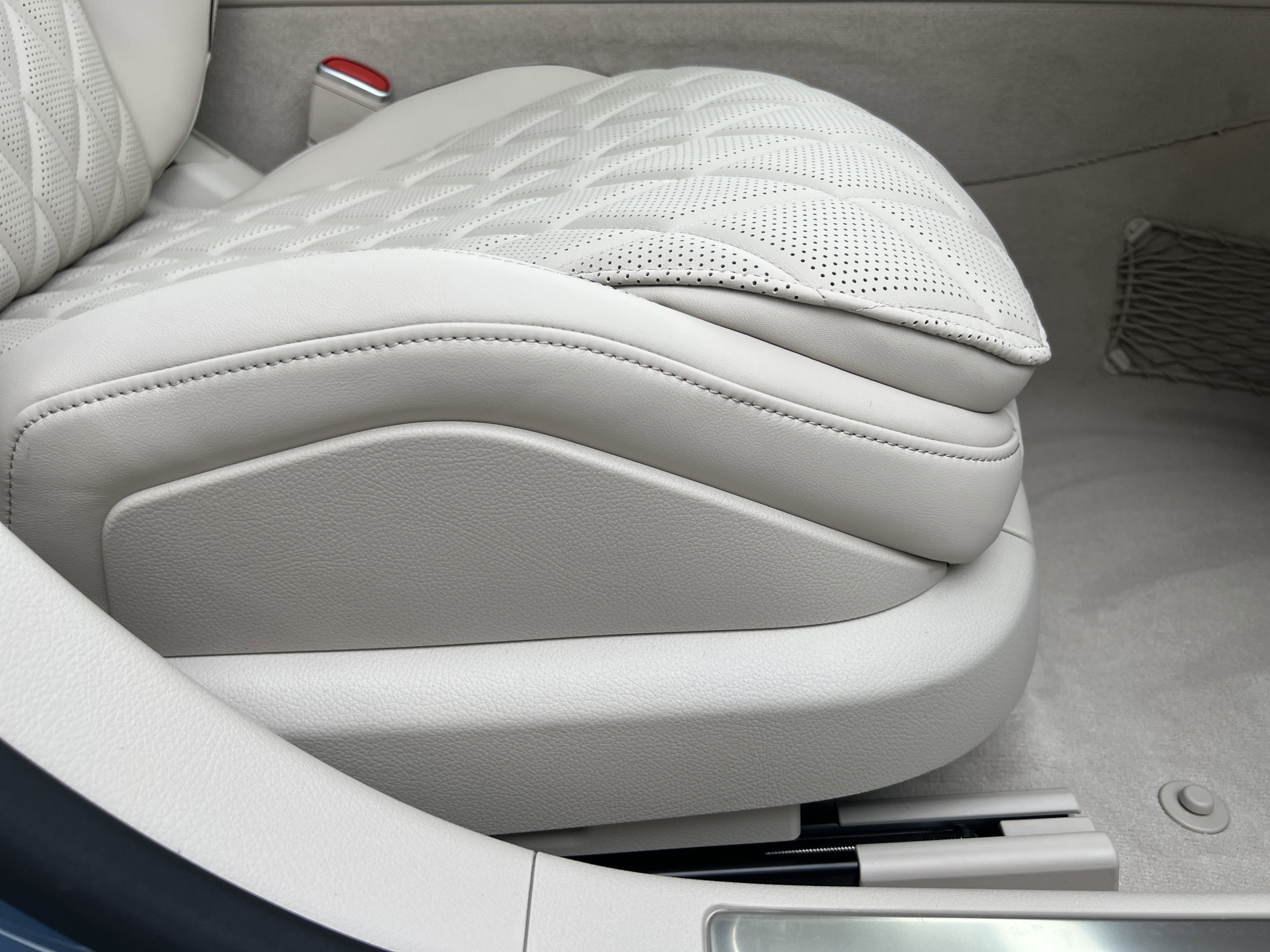 New 2026 Mercedes-Benz S 580 4MATIC Sedan image 28