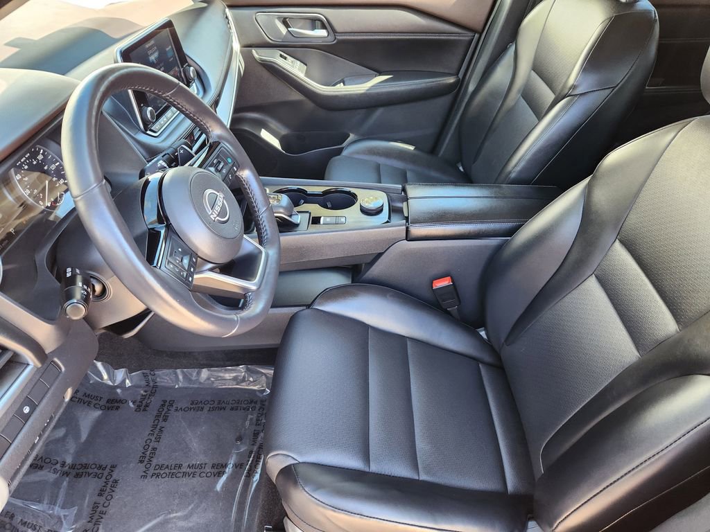 Used 2023 Nissan Rogue SV w/ SV Premium B Package image 10