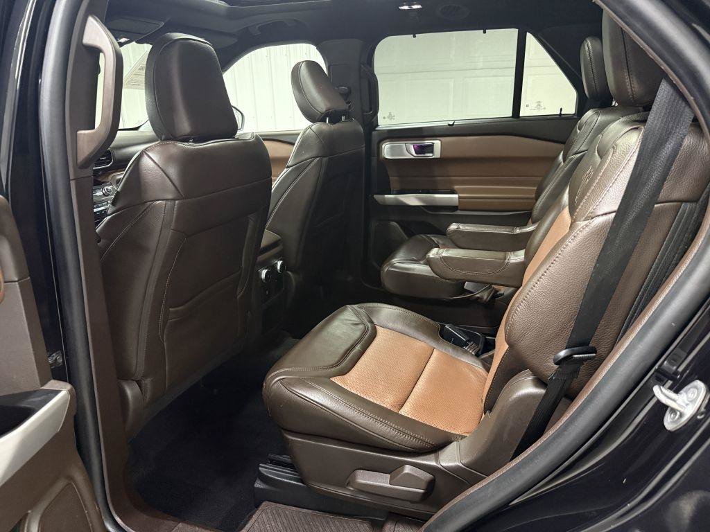 Used 2021 Ford Explorer King Ranch w/ Premium Technology Package AWD/4WD image 28