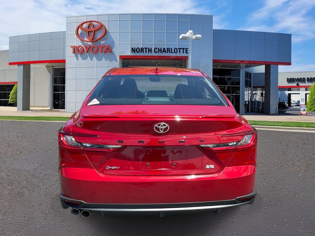 Used 2025 Toyota Camry SE FWD image 6
