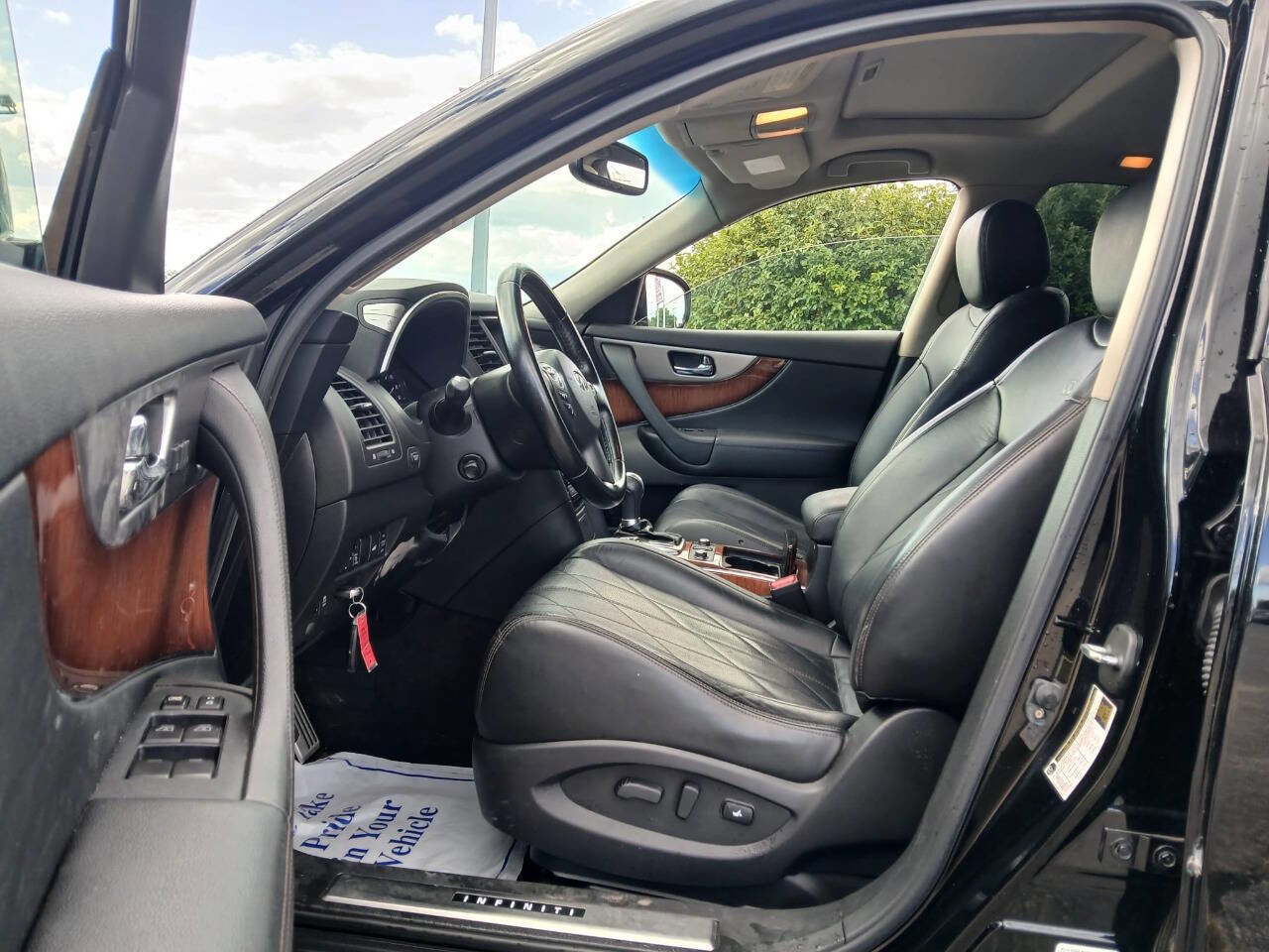 Used 2013 INFINITI FX37 AWD w/ Premium Pkg image 10