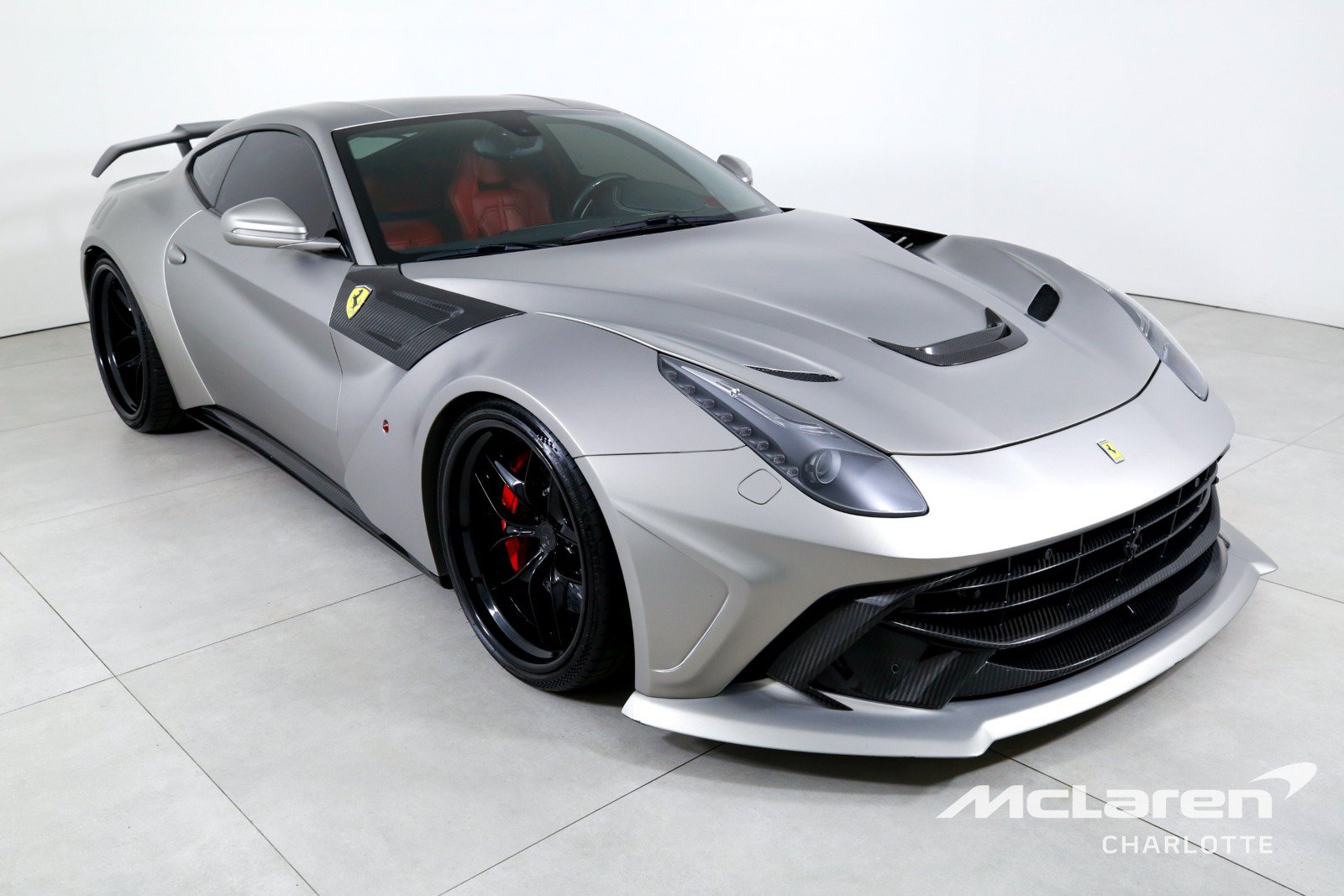 Used 2016 Ferrari F12 Berlinetta RWD image 3