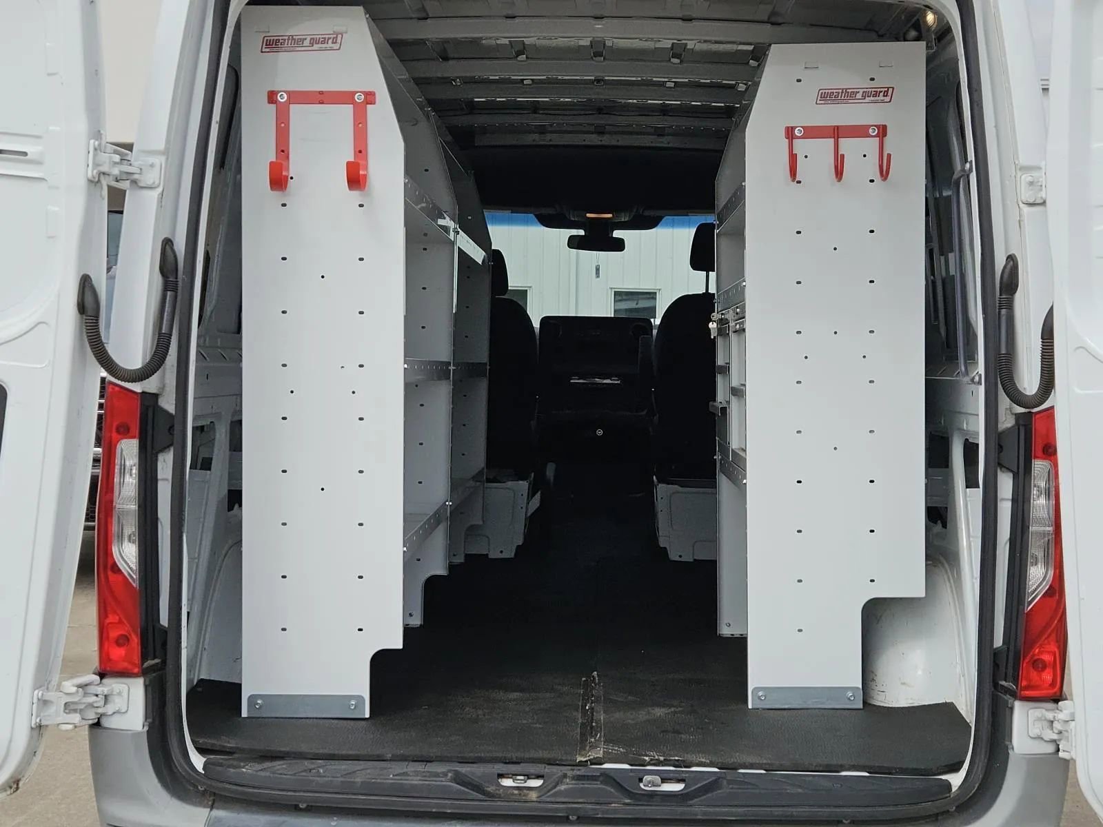 Used 2021 Mercedes-Benz Sprinter 1500 image 8