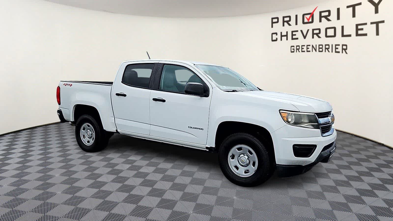 Used 2017 Chevrolet Colorado W/T w/ WT Convenience Package AWD/4WD image 2