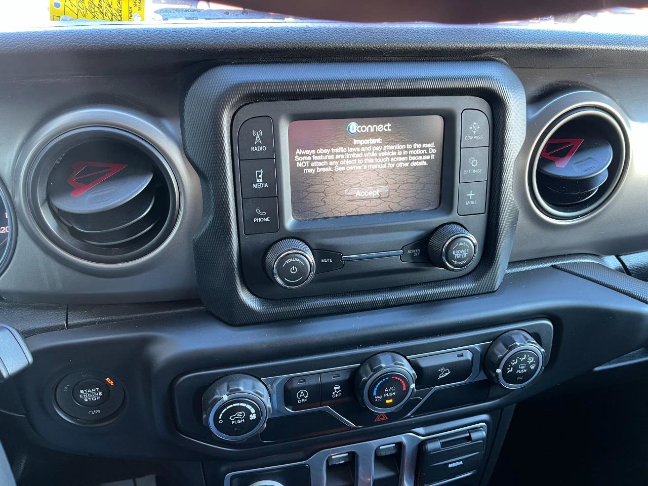 Used 2018 Jeep Wrangler Sport AWD/4WD image 22