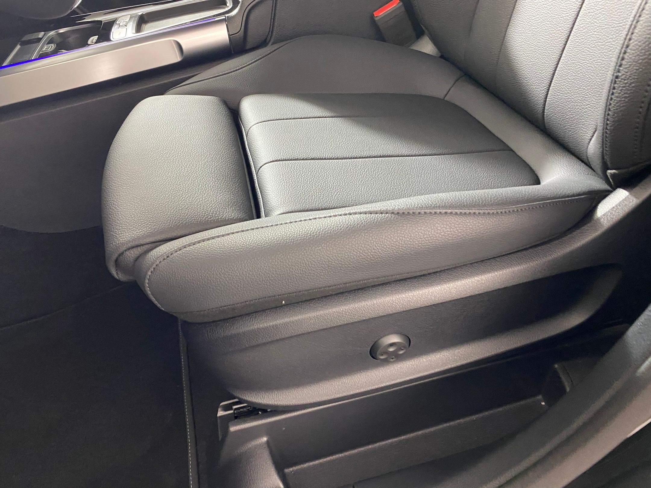 Certified 2025 Mercedes-Benz GLB 250 4MATIC image 12