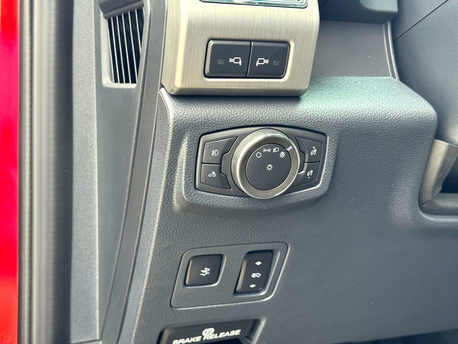 Used 2022 Ford F450 Platinum w/ FX4 Off-Road Package image 15