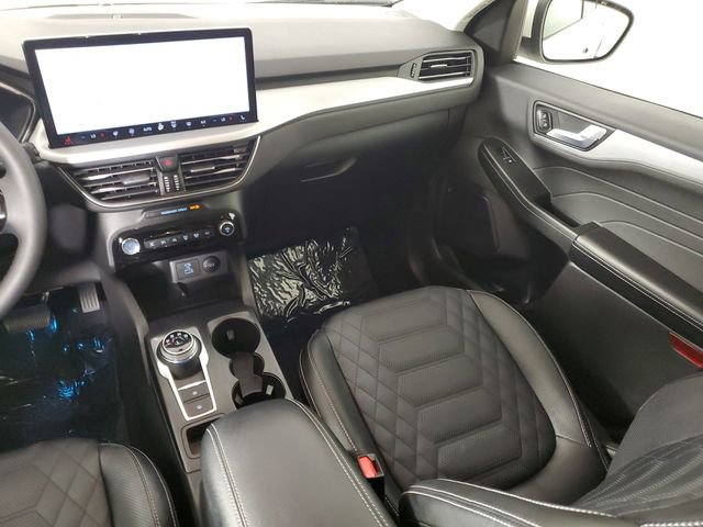 Used 2023 Ford Escape Platinum w/ Premium Technology Package image 19