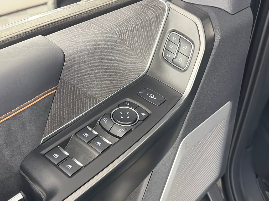 Certified 2024 Ford F350 Platinum w/ FX4 Off-Road Package image 26