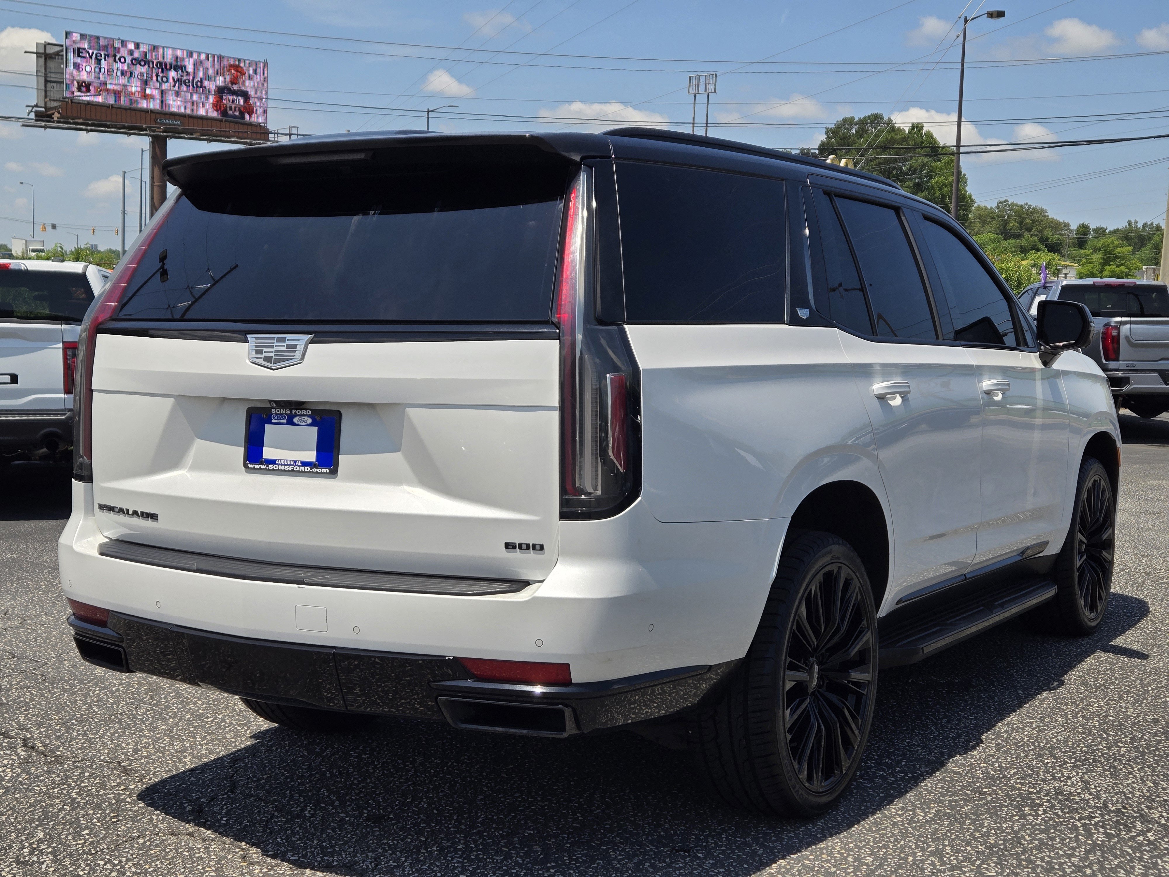 Used 2021 Cadillac Escalade Sport w/ LPO, ONYX Package RWD image 8