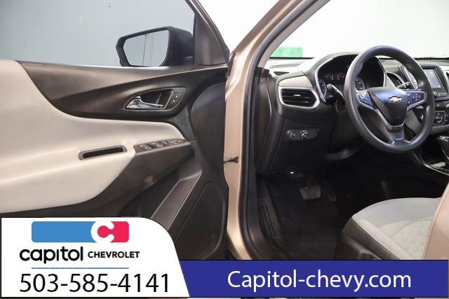 Used 2019 Chevrolet Equinox LS image 9