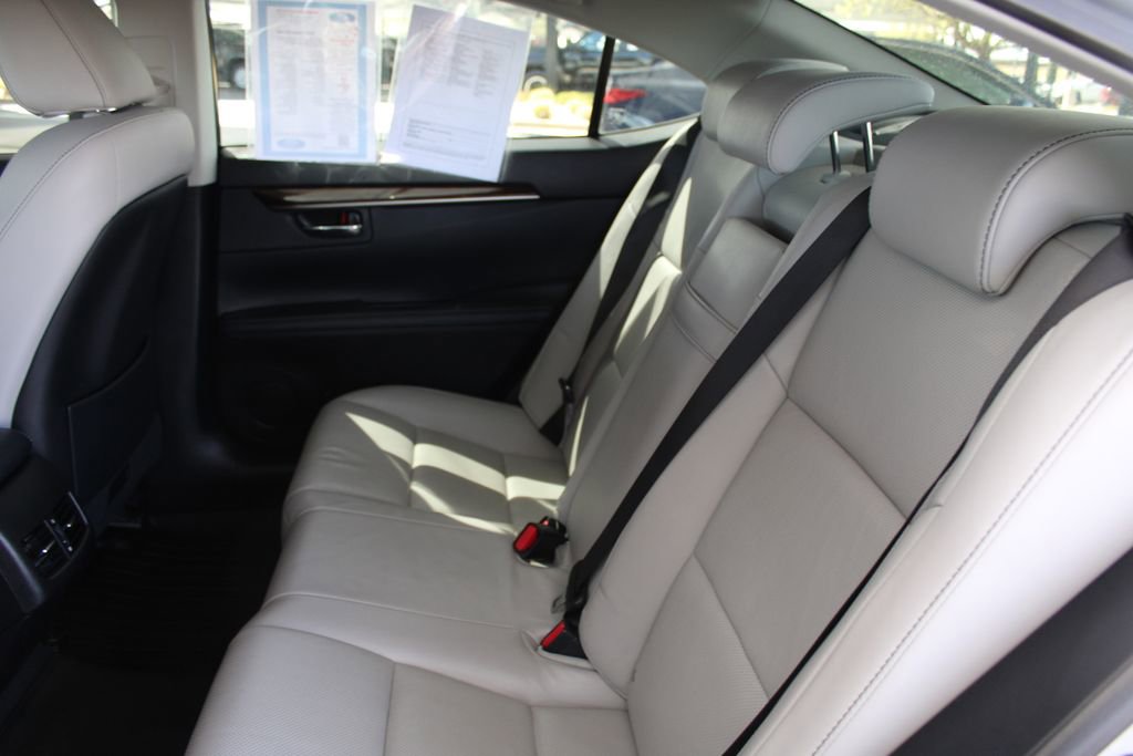 Used 2014 Lexus ES 350 w/ Luxury Package image 51