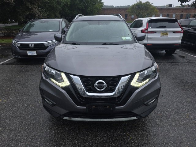 Used 2017 Nissan Rogue SV