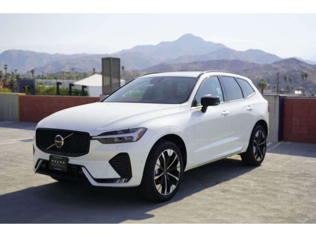 New 2026 Volvo XC60 B5 Plus w/ Climate Package PRO image 4
