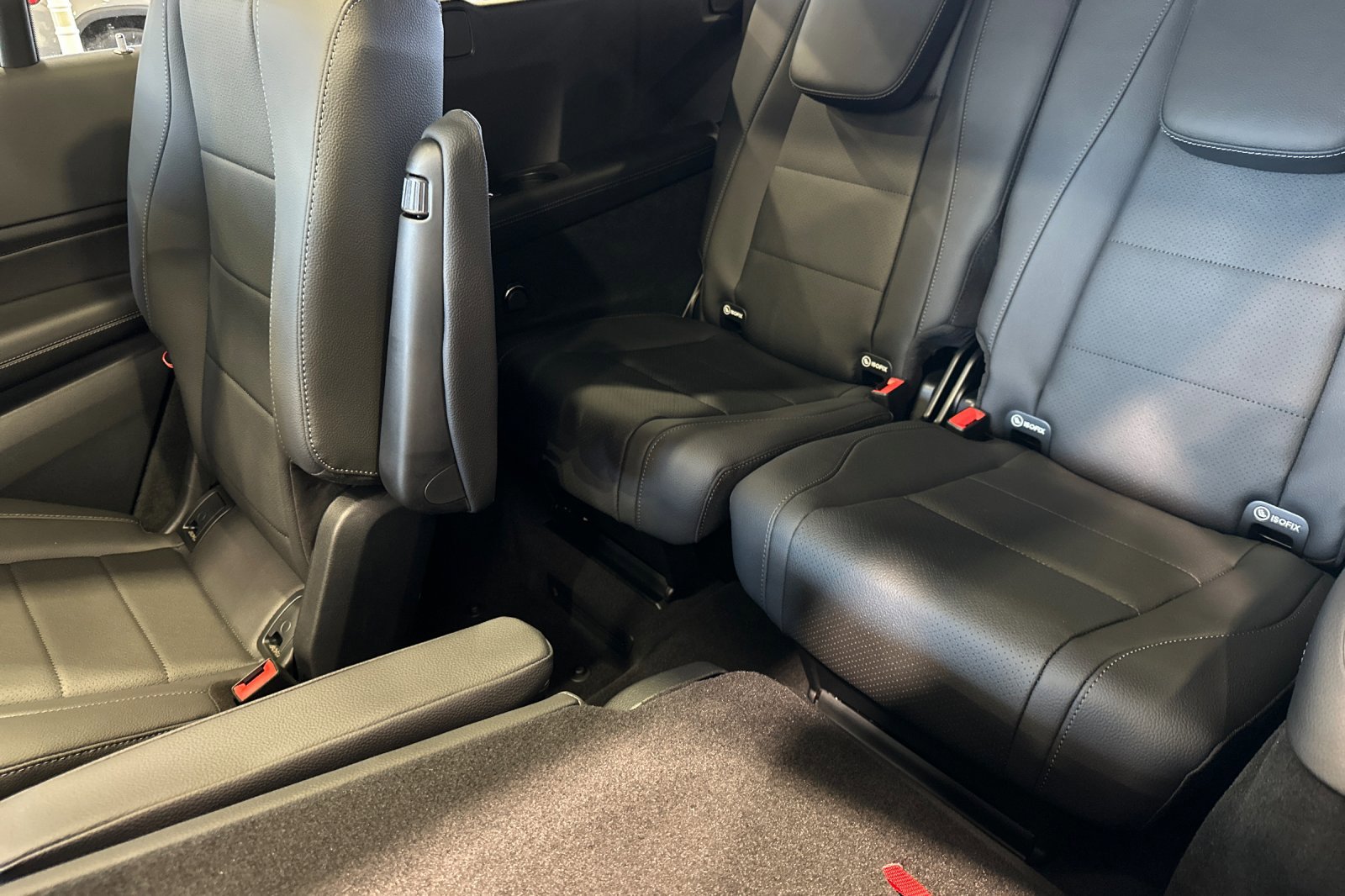 New 2025 Mercedes-Benz GLS 450 4MATIC image 15