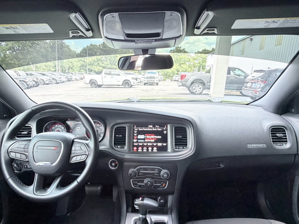 Used 2023 Dodge Charger SXT RWD image 10