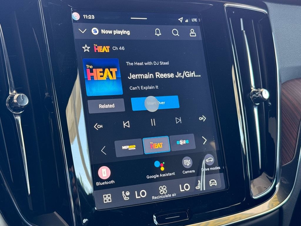 New 2026 Volvo V60 B5 Cross Country Plus w/ Climate Package image 17