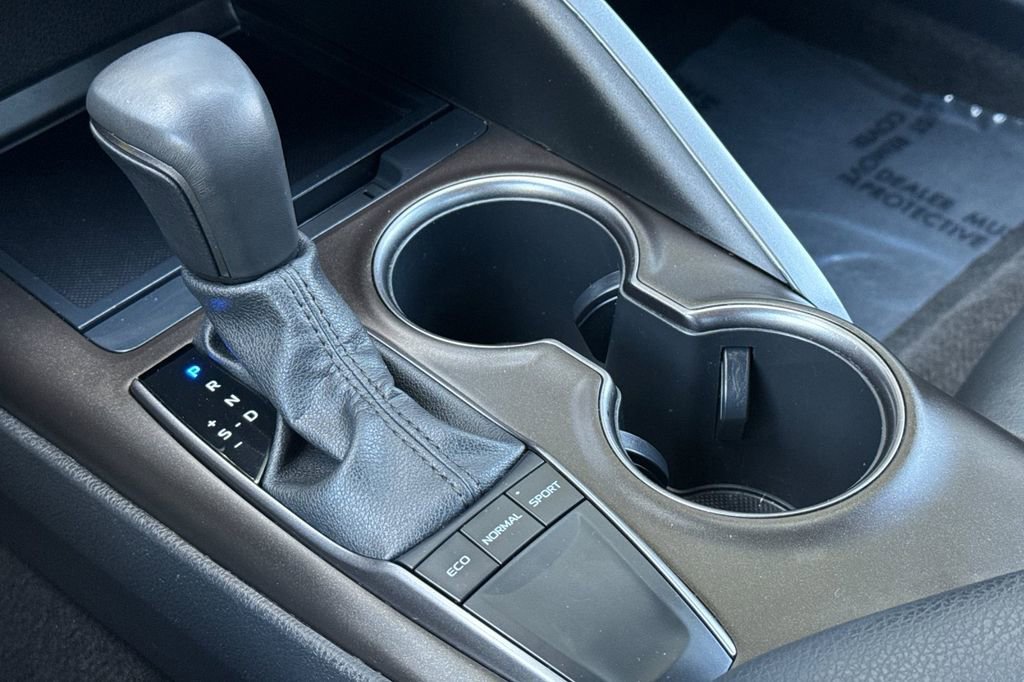 Certified 2023 Toyota Camry SE w/ Blackout Package (TMS) image 19