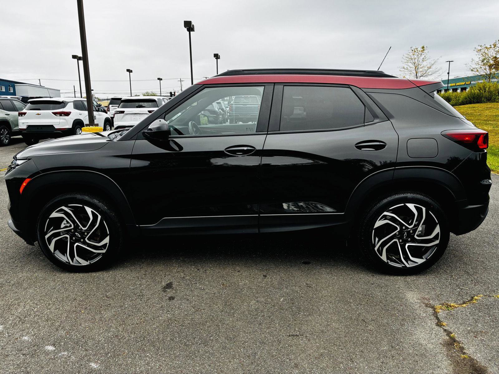 Used 2024 Chevrolet TrailBlazer RS w/ Convenience Package image 4