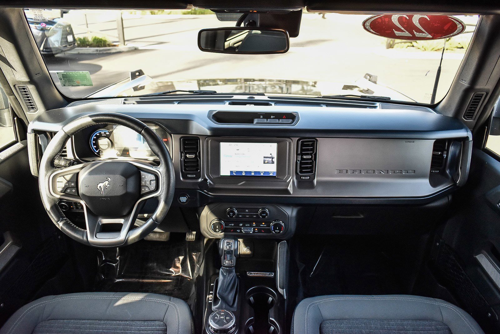 Used 2022 Ford Bronco Outer Banks image 12