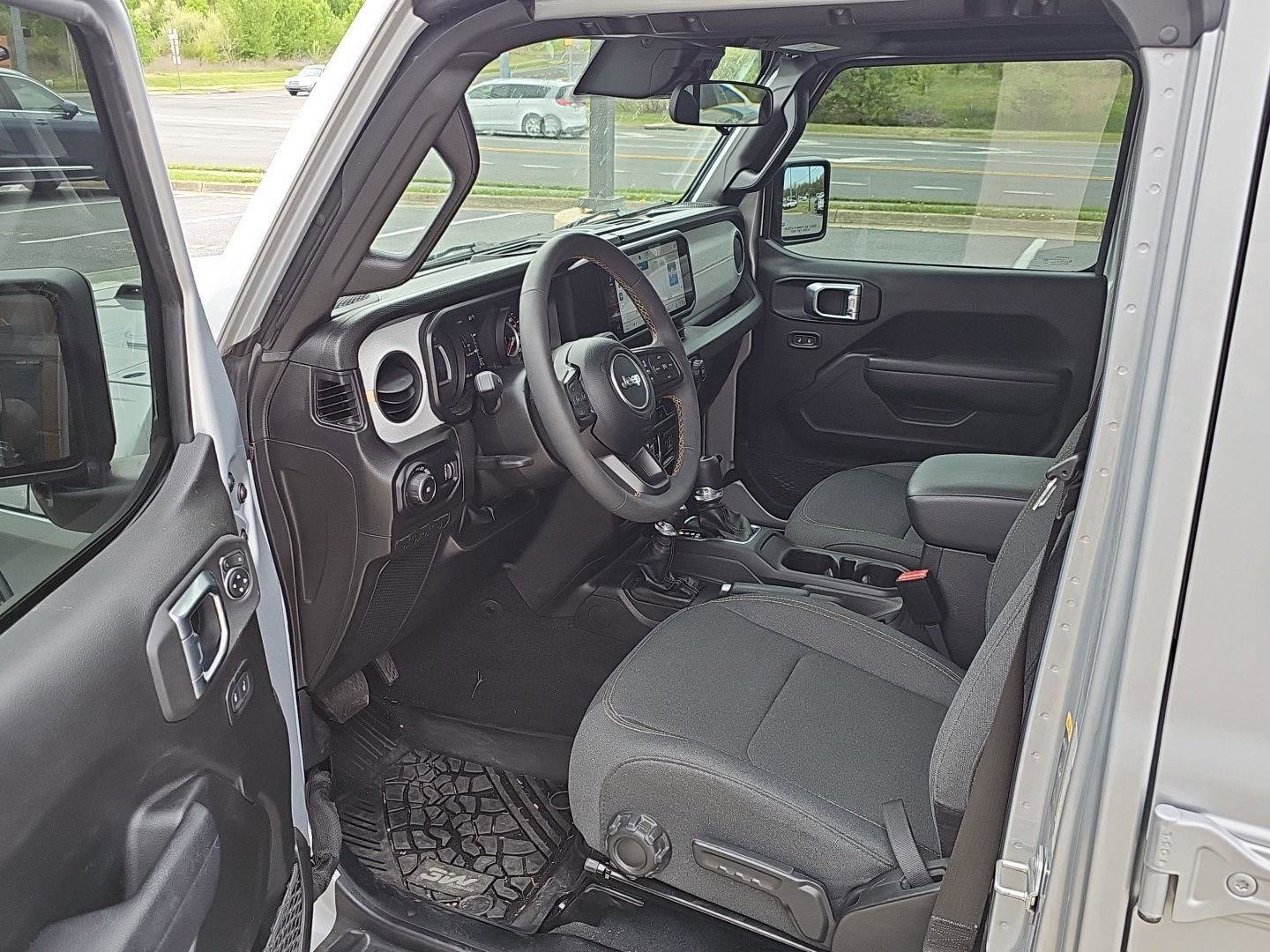 Used 2024 Jeep Wrangler Sport S image 7