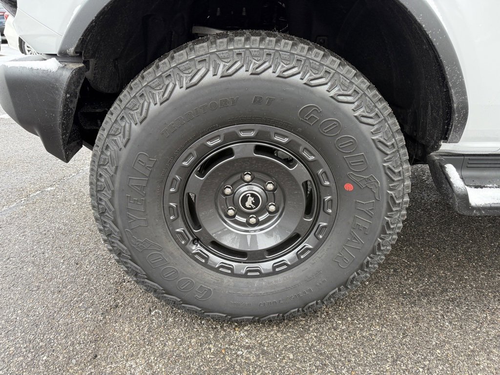 New 2025 Ford Bronco Outer Banks w/ Sasquatch Package image 28