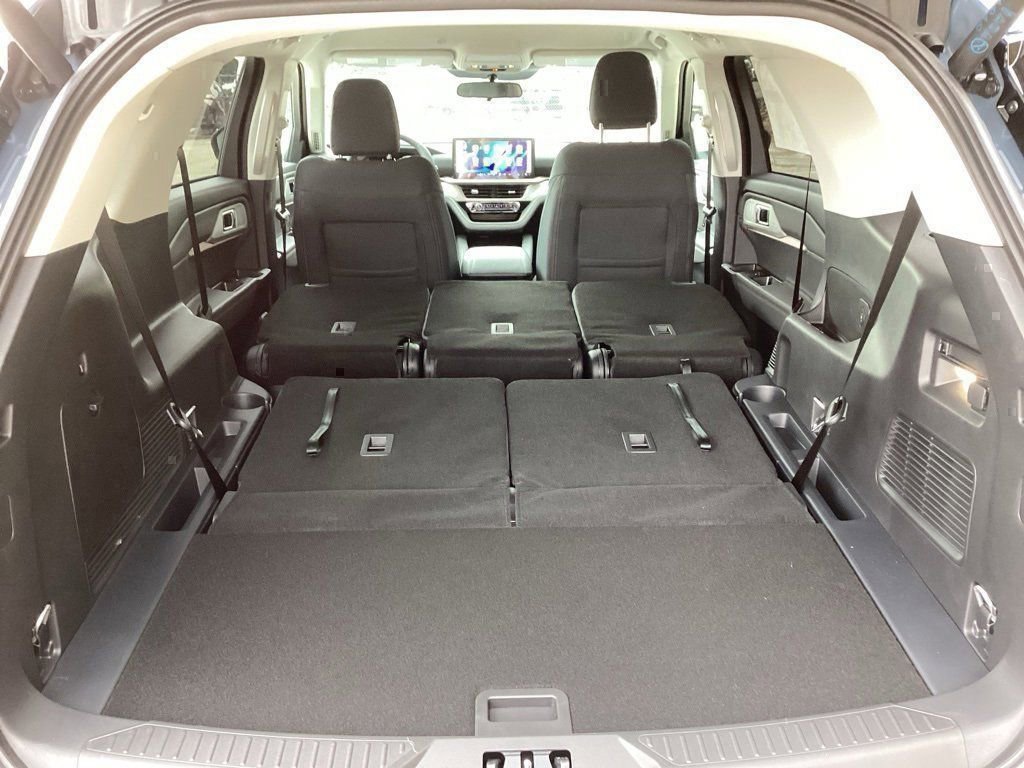 New 2026 Ford Explorer Active image 12