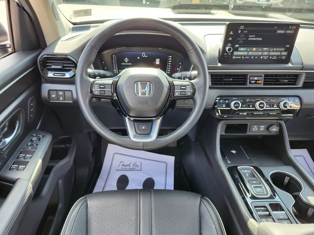 Used 2025 Honda Pilot Elite image 16