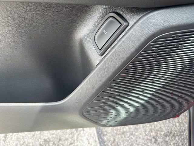 New 2026 Chevrolet Equinox LT w/ Convenience Package II image 10