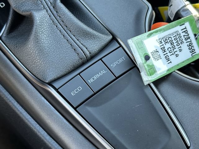 Used 2023 Toyota Camry SE FWD image 23