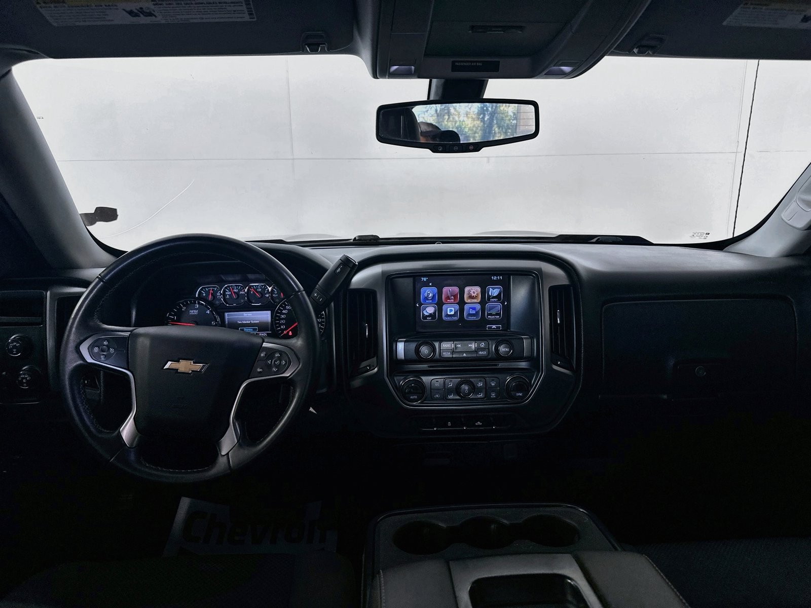 Used 2018 Chevrolet Silverado 1500 LT w/ LT Eassist Package AWD/4WD image 21