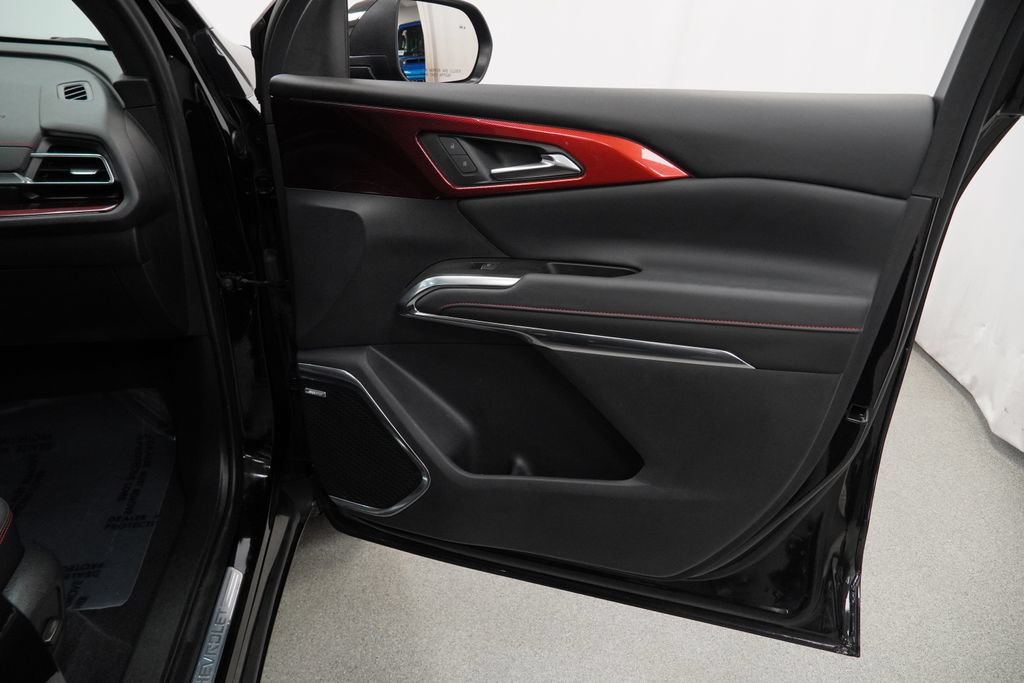 Used 2024 Chevrolet Traverse RS w/ LPO, Floor Liner Package AWD/4WD image 32
