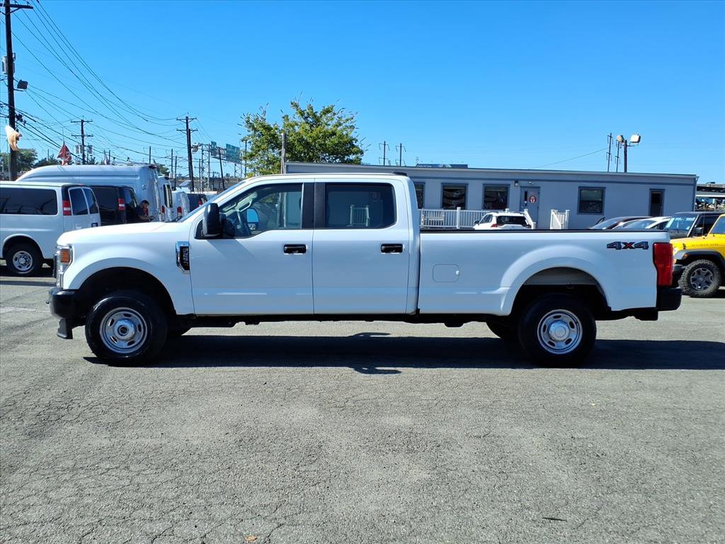 Used 2022 Ford F250 XL w/ Snow Plow/Camper Package image 4