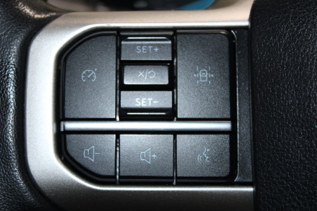 Used 2022 Ford Expedition XLT image 42