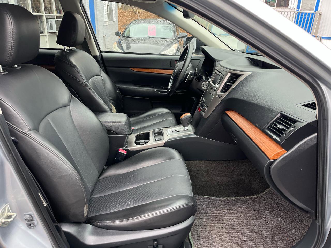 Used 2013 Subaru Outback 2.5i Limited w/ Moonroof Pkg AWD/4WD image 17