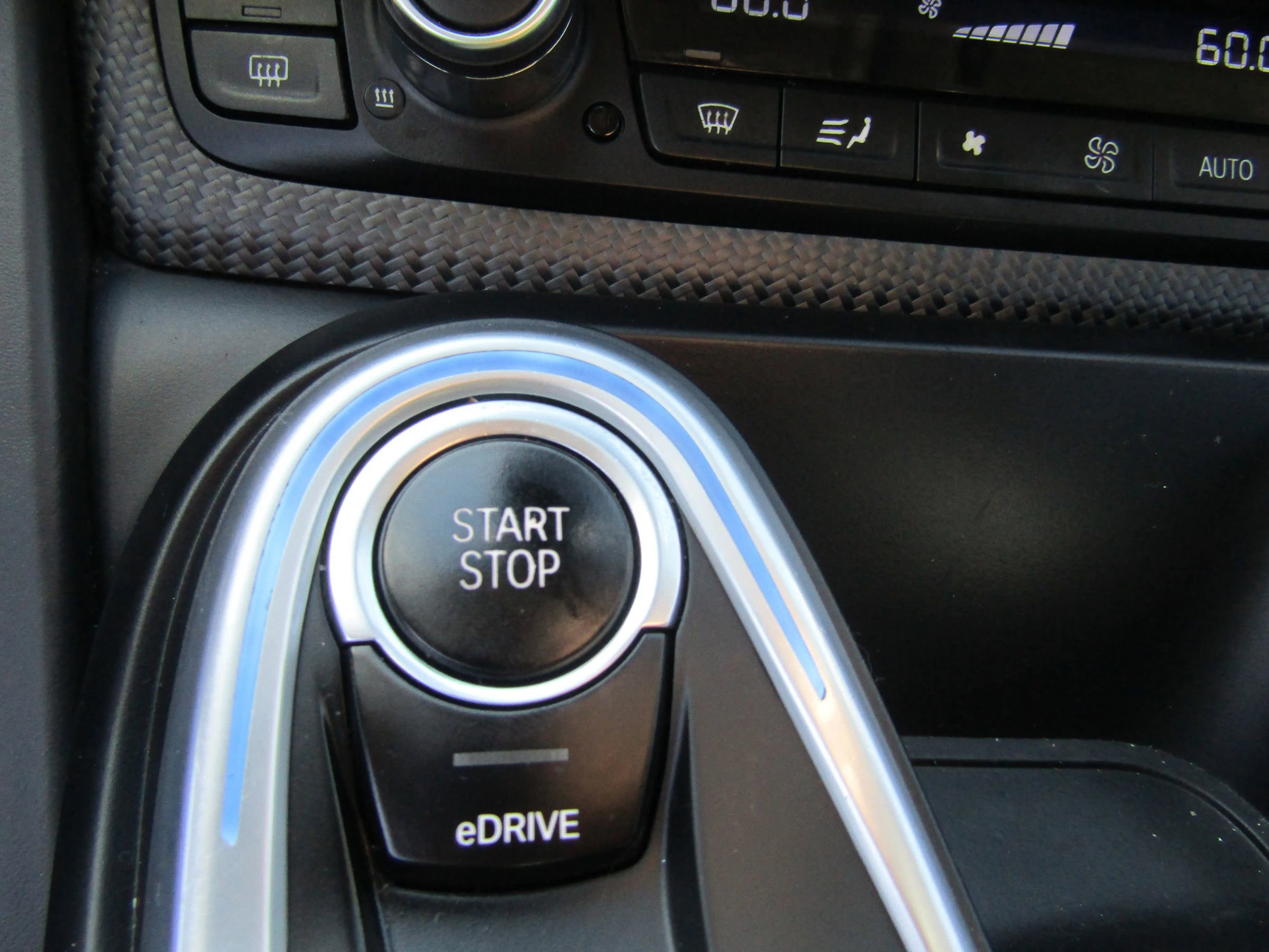 Used 2019 BMW i8 Coupe AWD/4WD image 34
