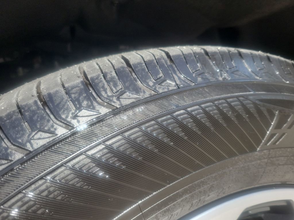 Used 2026 Toyota Tundra Limited w/ Power Package image 34