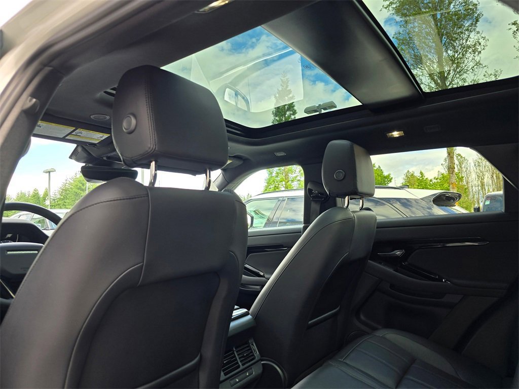 Used 2024 Land Rover Range Rover Evoque S image 27