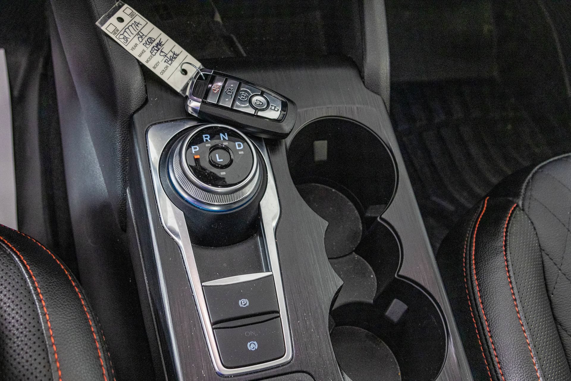 Used 2024 Ford Escape ST-Line Elite w/ Premium Technology Package AWD/4WD image 32