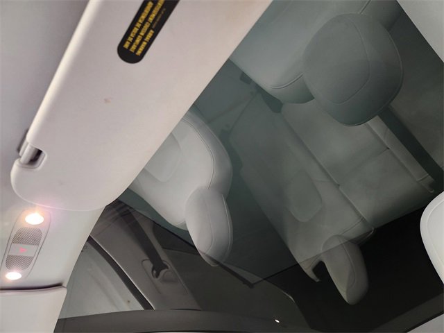 Used 2022 Tesla Model Y Performance image 23