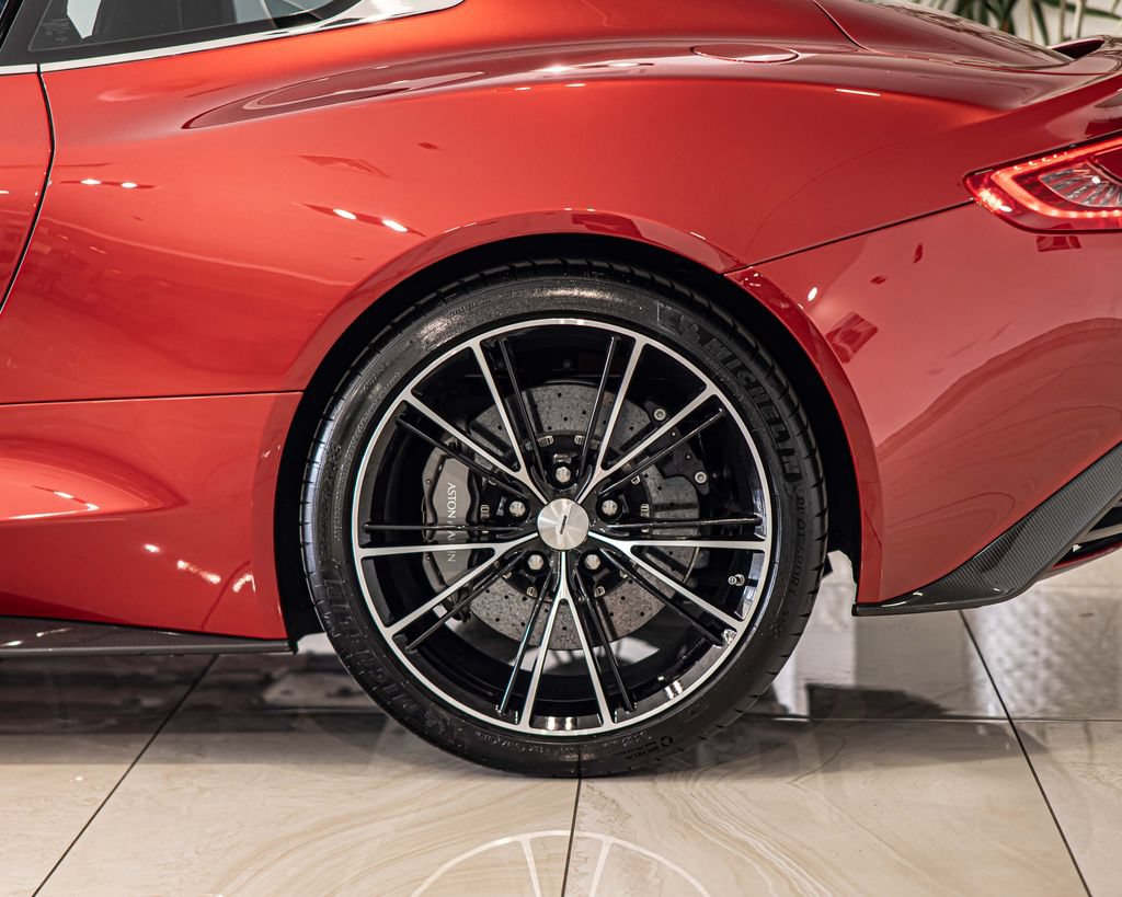 Used 2014 Aston Martin Vanquish Coupe RWD image 7