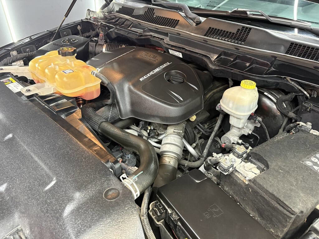 Used 2016 RAM 1500 Laramie w/ Convenience Group image 29