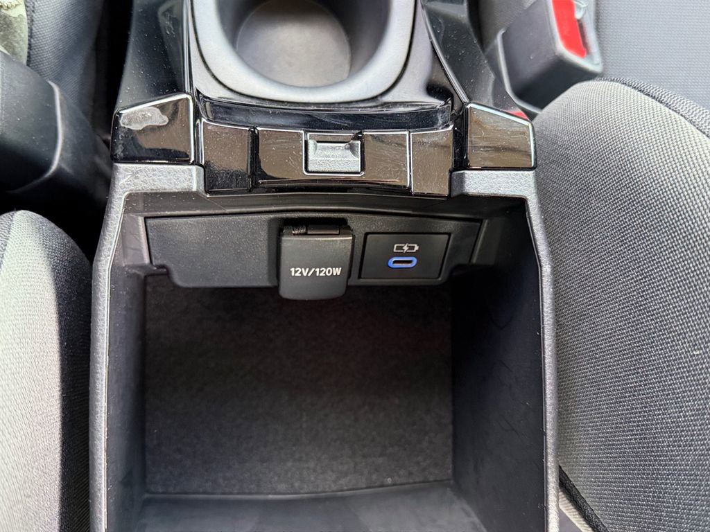 Used 2022 Toyota Corolla LE image 23