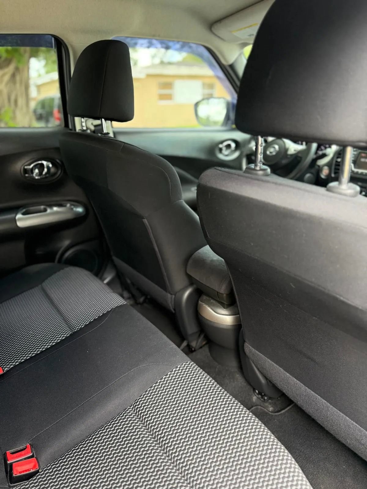 Used 2015 Nissan Juke S image 15